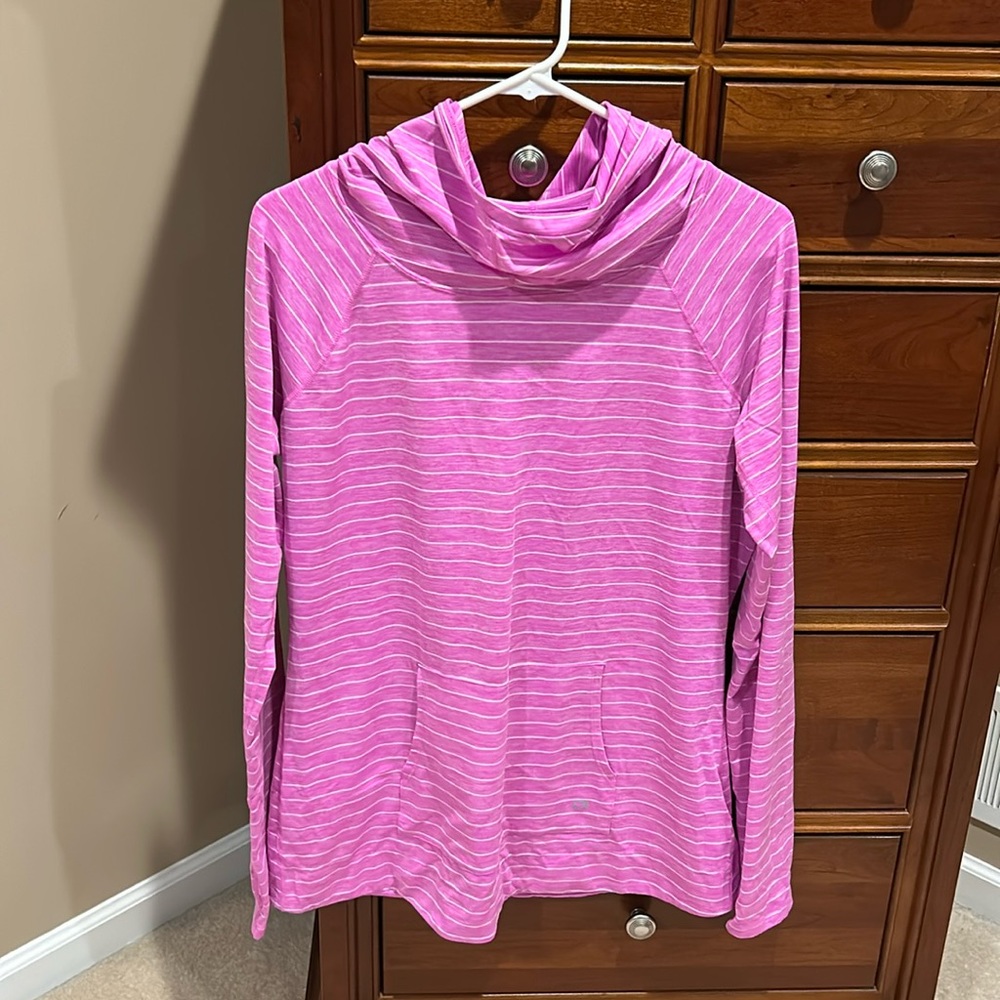 GapFit women’s hooded shirt, pink w/ white stripes, size large, front pockets